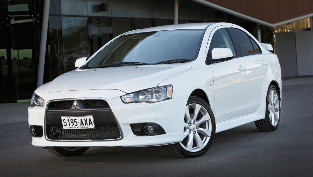 Mitsubishi Lancer (2007-2018) – Pojistková skříňka