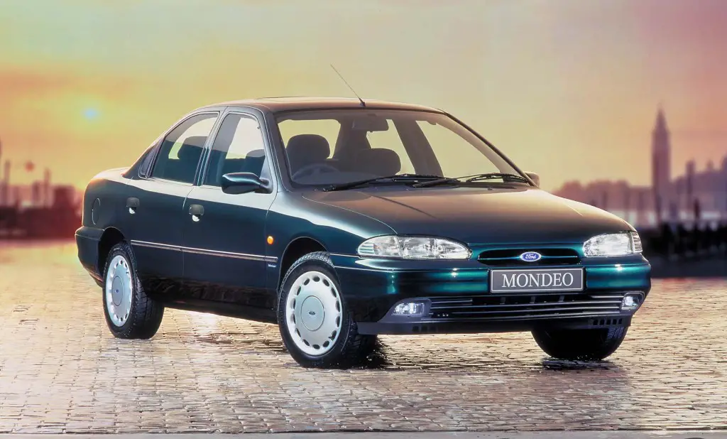 Ford Mondeo (1992-1996) – pojistková skříňka