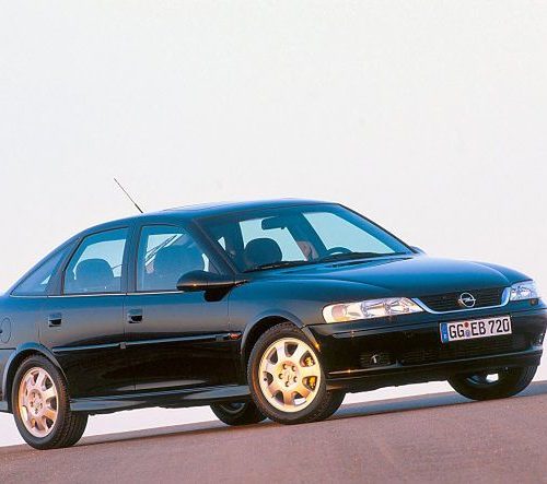 Opel Vectra B (1995-2002) – pojistková skříňka