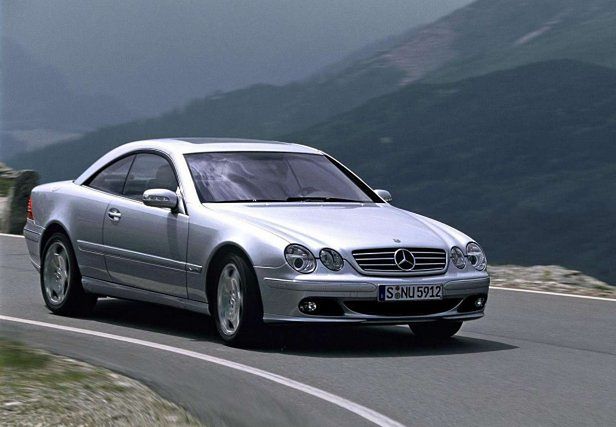 Mercedes-Benz CL C215 (1998-2005) – pojistková skříňka