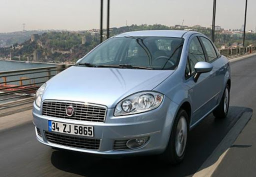 Fiat Linea (2007-2013) – pojistková skříňka