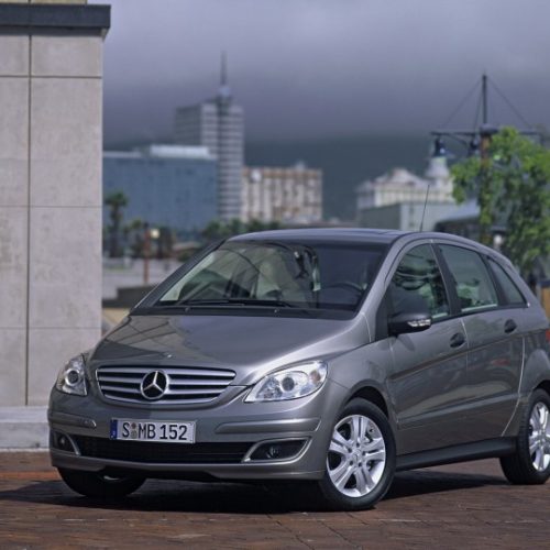 Mercedes-Benz Třída B W245 (2006-2011) – pojistková skříňka