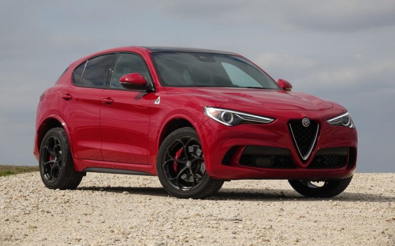 Alfa Romeo Stelvio (2017-2019…) – pojistková skříňka