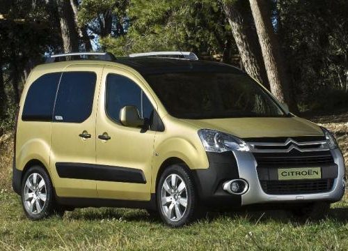 Citroën Berlingo II (2008-2018) – Pojistková skříňka