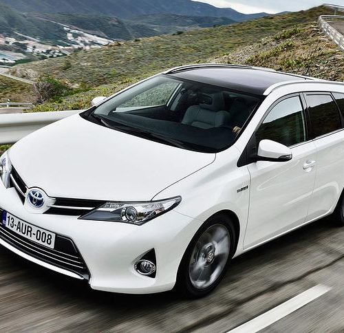 Toyota Auris Hybrid Touring Sports (2013-2016) – pojistková skříňka