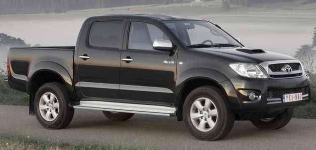 Toyota Hilux VII (2011-2013) – pojistková skříňka