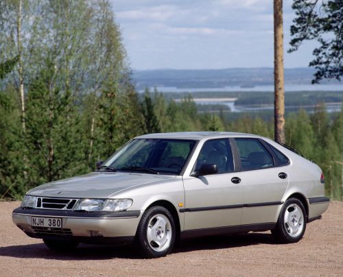Saab 900 (1994-1998) – Pojistková skříňka