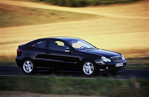 Mercedes třídy C W203/C240 Automatic 2003 – pojistková skříňka