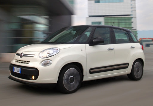 Fiat 500L (2012-2016) – Pojistková skříňka