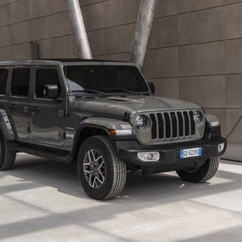 Jeep Wrangler 4xe (2022) – pojistková skříňka