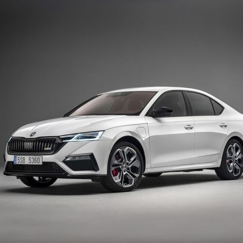 Škoda Octavia iV Plug-in (2020-2021) – pojistková skříňka