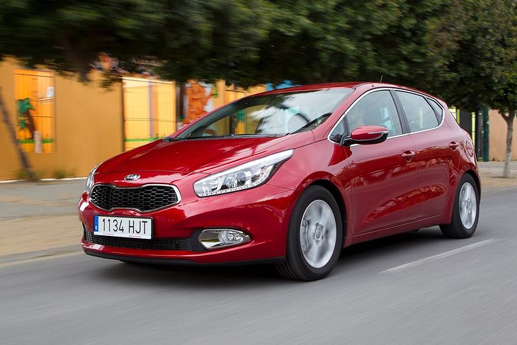 Kia Ceed JD (2013-2015) – Pojistková skříňka