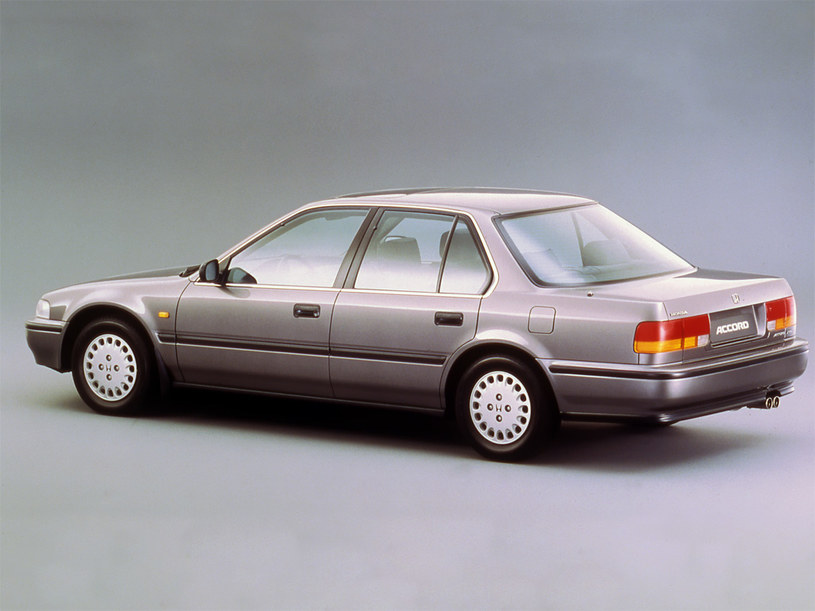 Honda Accord (1990-1993) – pojistková skříňka