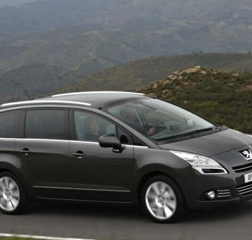 Peugeot 5008 (2013) – pojistková skříňka