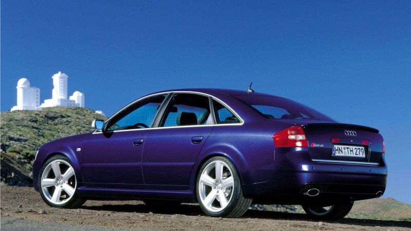 Audi S6 C5 (1997-2005) – pojistková skříňka