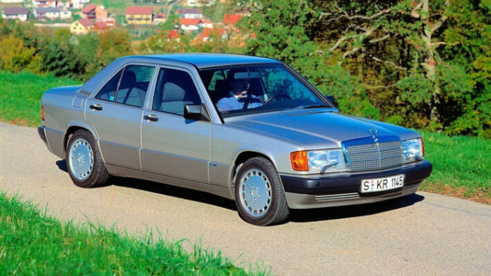 Mercedes-Benz 190 (1982-1993) – Pojistková skříňka