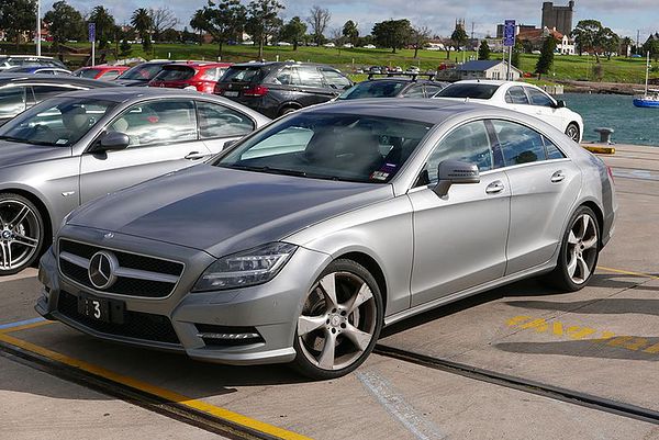 Mercedes-Benz CLS x218 (2010-2017) – pojistková skříňka