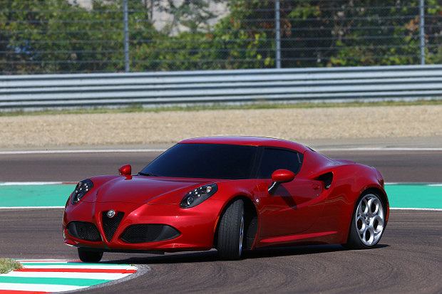 Alfa Romeo 4C (2017-2018) – pojistková skříňka