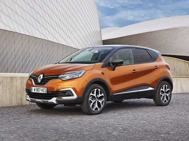 Renault Captur I (2018-2019) – Pojistková skříňka