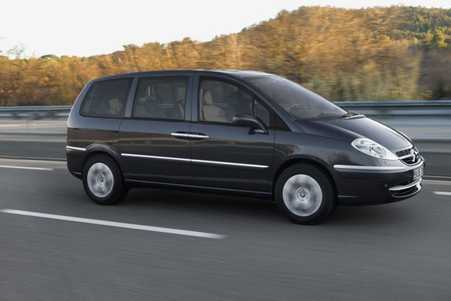 Citroen C8 mk2 (2008-2012) – Pojistková skříňka