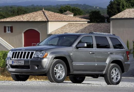 Jeep Grand Cherokee (2007) – pojistková skříňka