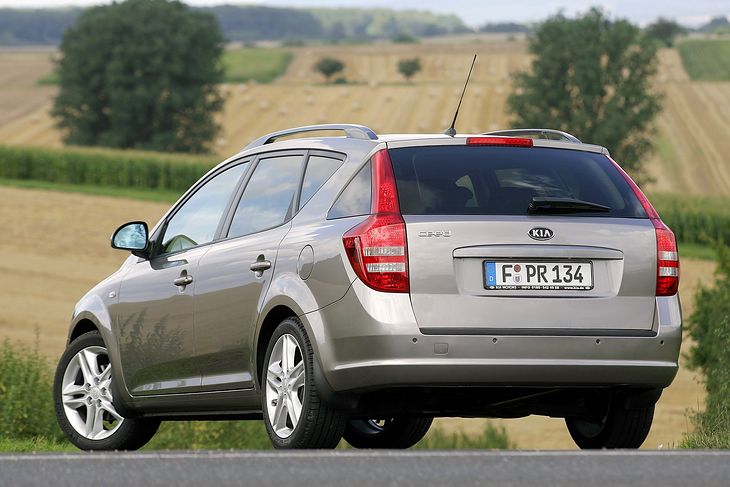 Kia Ceed (ED) (2006-2012) – pojistková skříňka