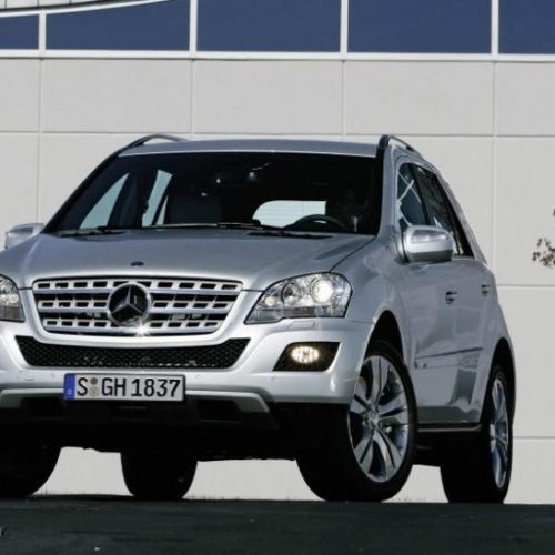 Mercedes-Benz ML W164 (2005-2011) – pojistková skříňka