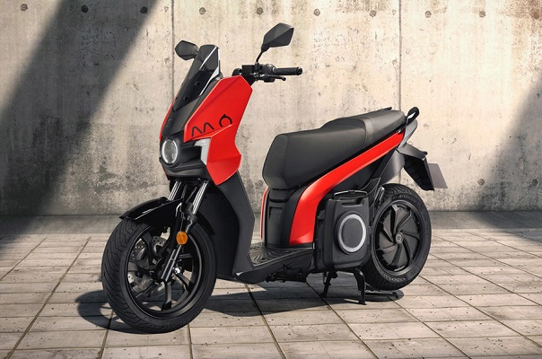 Seat MO 125 eScooter – pojistková skříňka