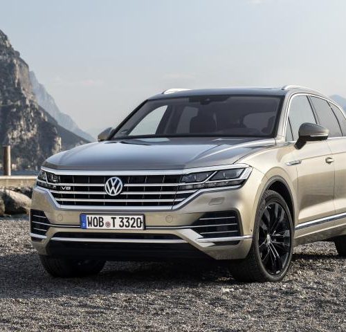 Volkswagen Touareg III (2018-2022) – pojistková skříňka